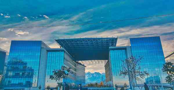 大数据包含设备数据的行业文章