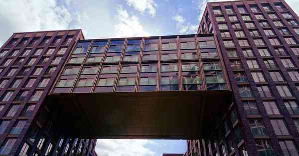 小人工智能机器人 人工智能机器人股票龙头一览