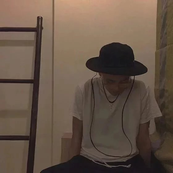 房忠绍容