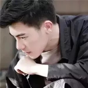 曲妮伊艳